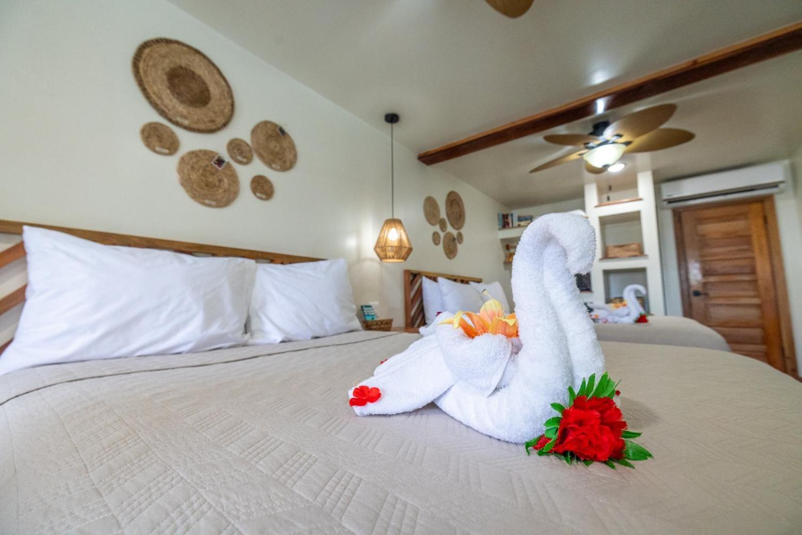 Ocean Tide Beach Resort San Pedro  Kültér fotó